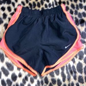 womens nike drifit shorts